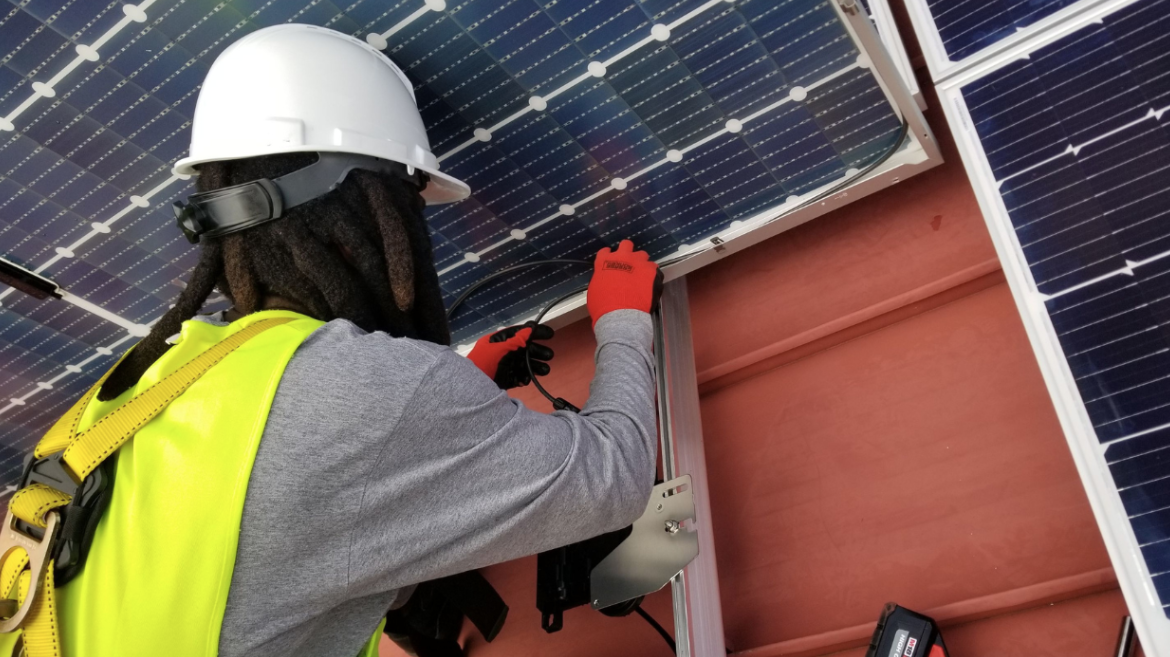 First of its kind solar program brings bill relief for Southern families
